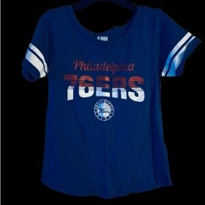 Philadelphia 76ers NBA Logo Girls Youth T-Shirt Size 6/7